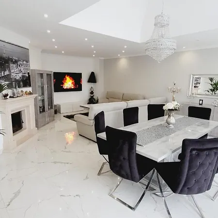 Maison Moderne, 20 Min De Paris Maison d'hôtes *