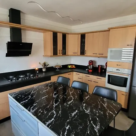 Maison d'hôtes Maison Moderne, 20 Min De Paris Limeil-Brevannes